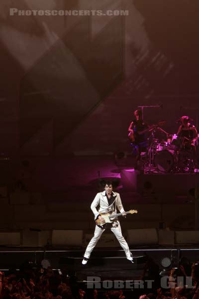 M - 2010-06-11 - PARIS - Zenith - 